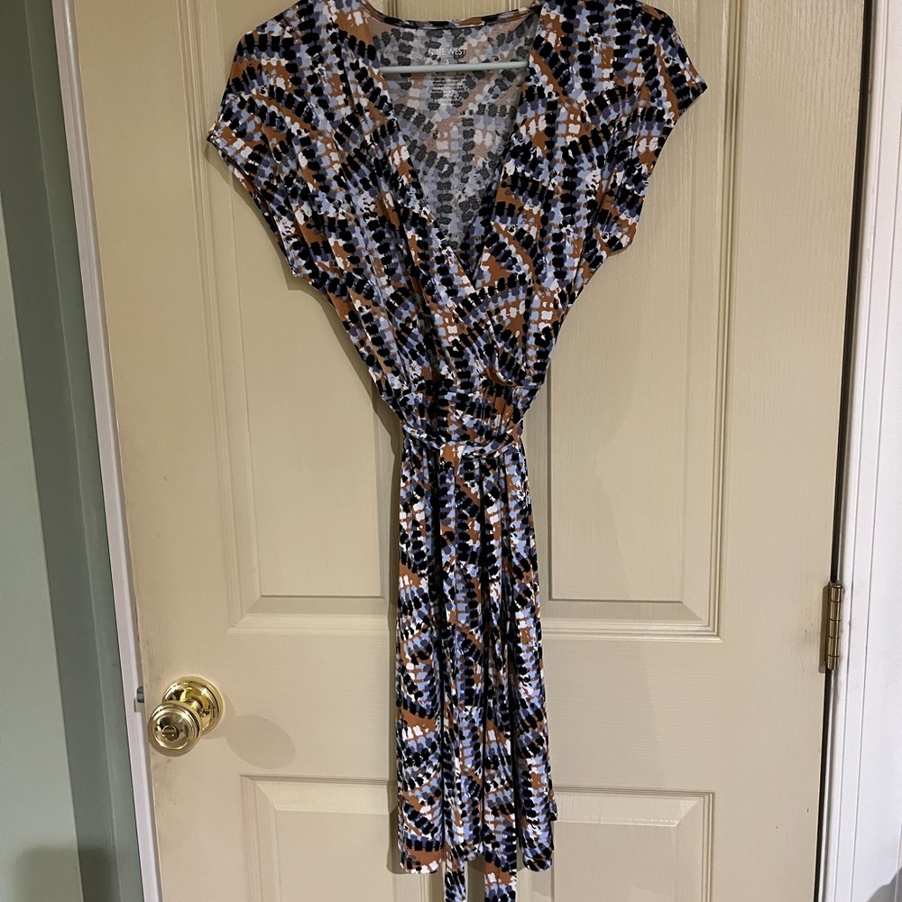 Nine West Black, White, and Tan Geometric Midi Dress